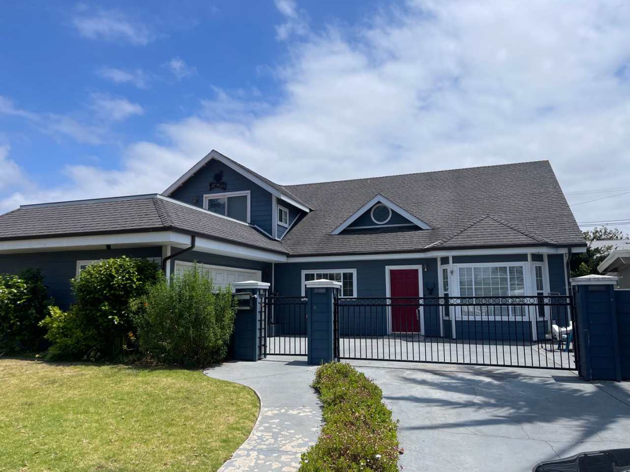 3BR/2BA By the beach.