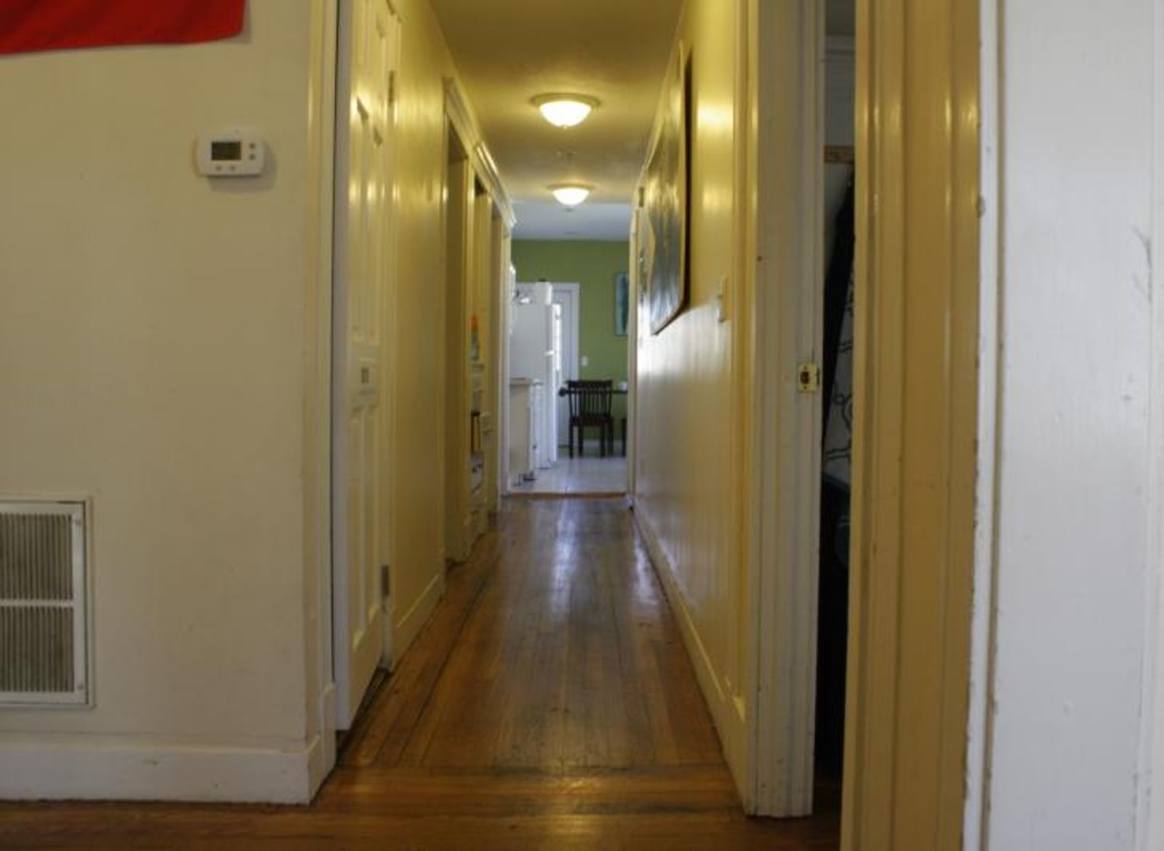 Large 5 bed in Brookline close to BU