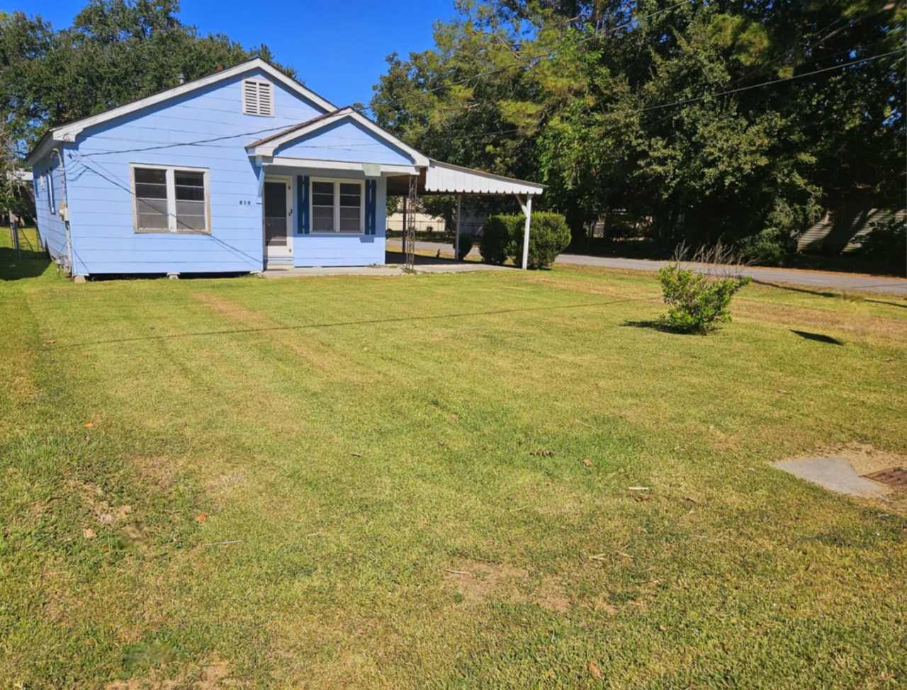 215 N Landry Dr New Iberia, La. 70560