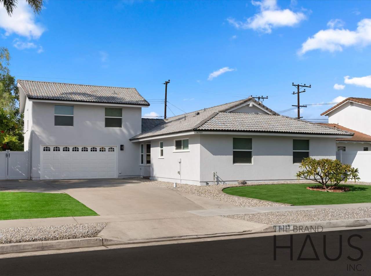 Two Primary Bedrooms, Pool,  Air Conditioning