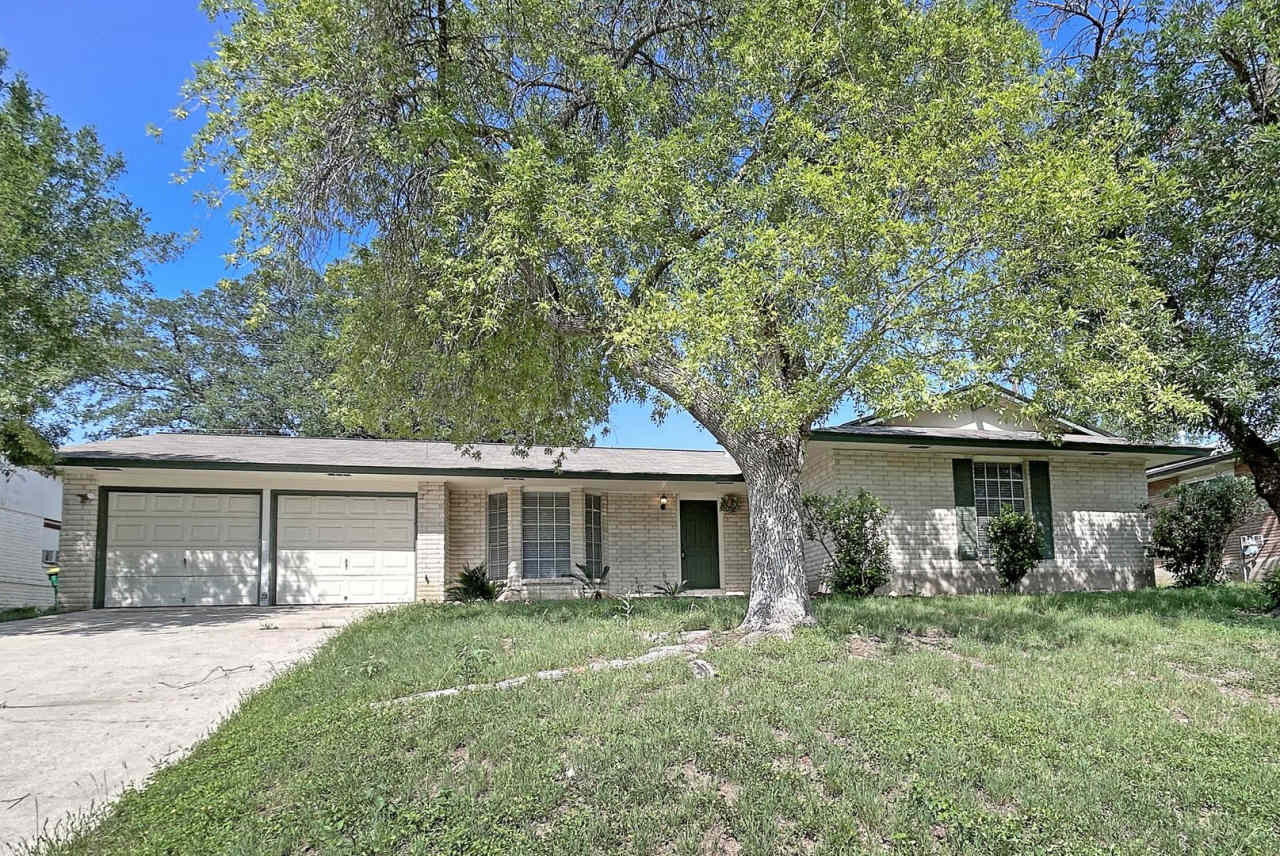 Charming 3-Bedroom Home in Sought-After Live Oak Village