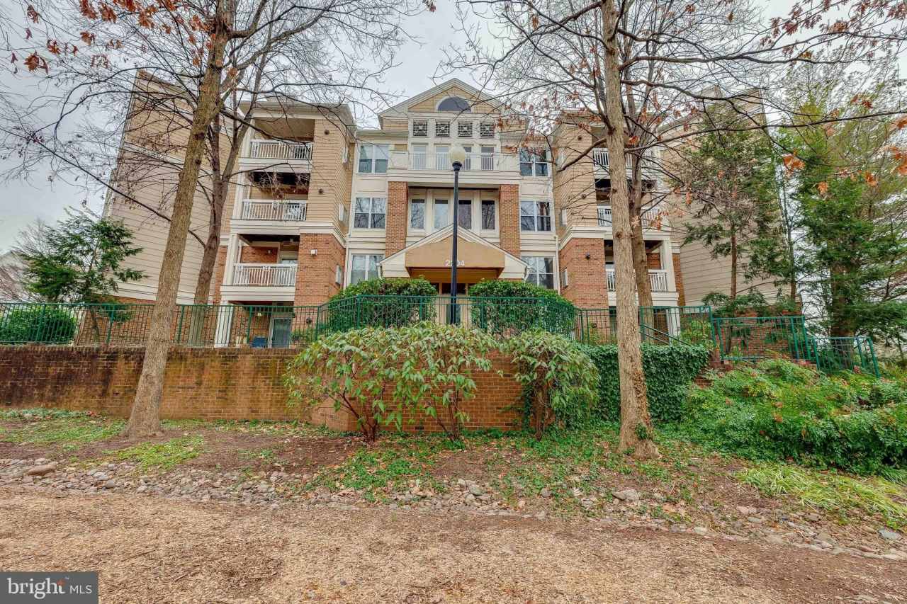 2204 WESTCOURT Lane unit: 201