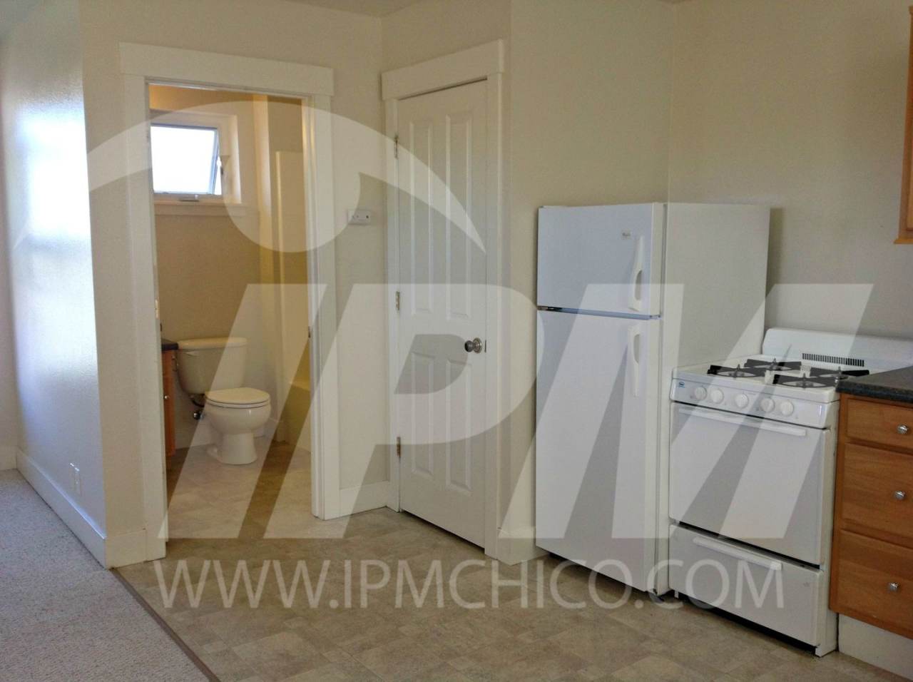 2386 England Street*