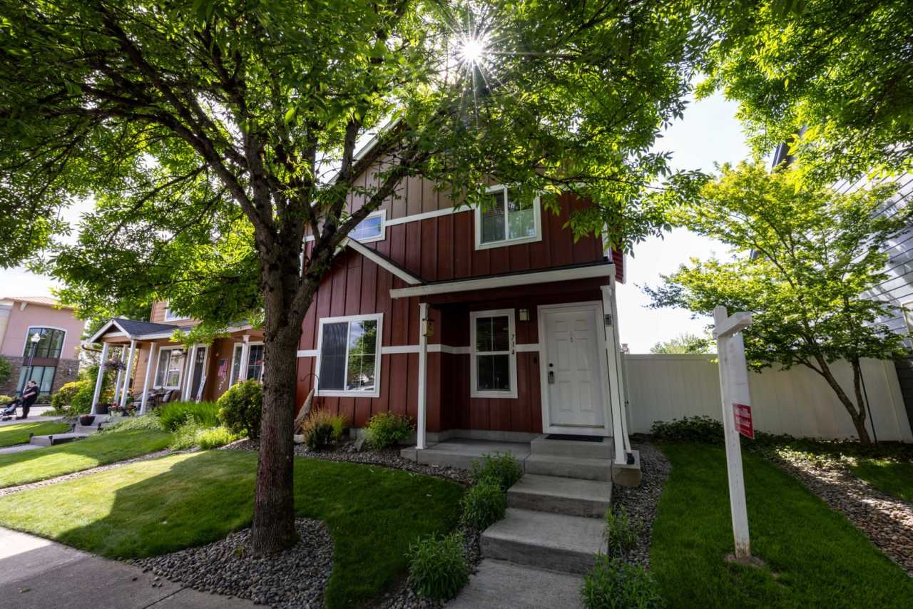 Three bedroom home one block from Battle Ground Village. - With AC