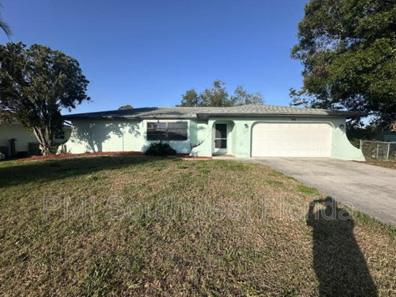 748 Forest Hill Ln