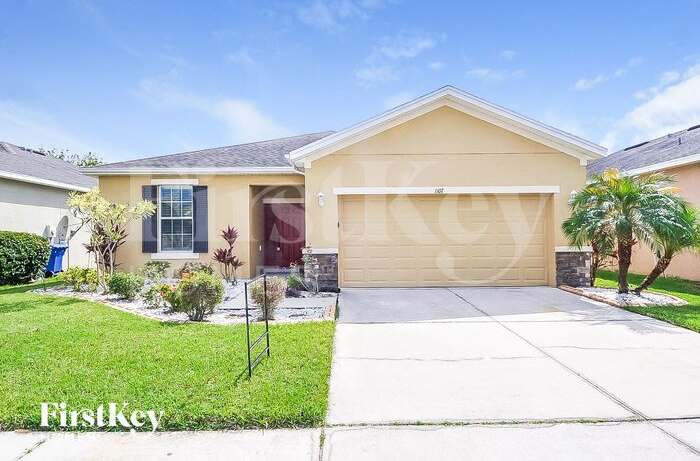 1107 Lauren Manor Loop