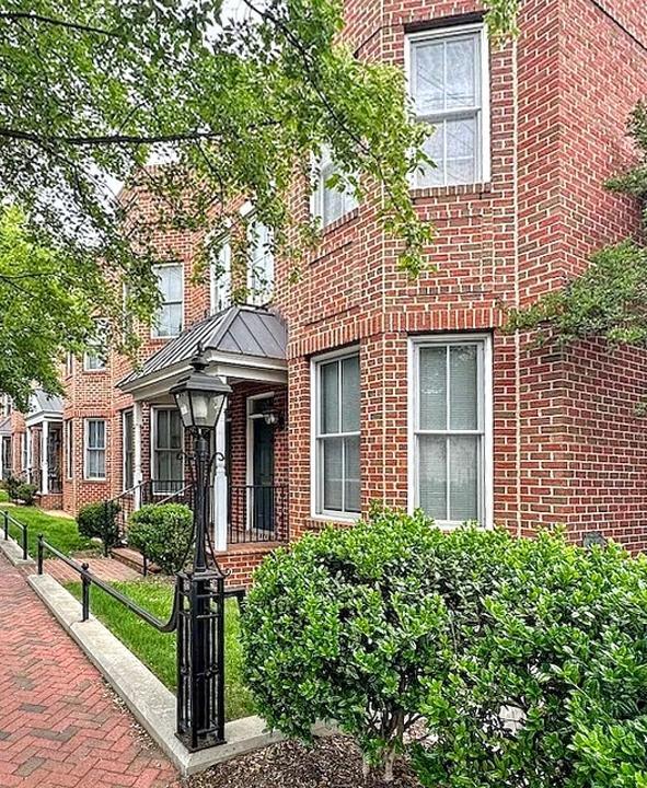 1424 West Cary Street