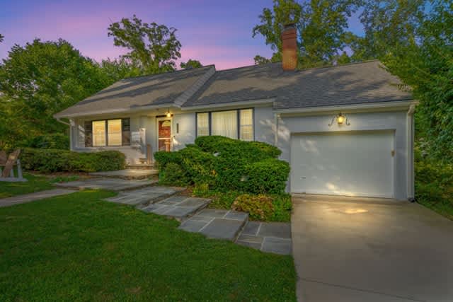 2913 Old Dominion Blvd