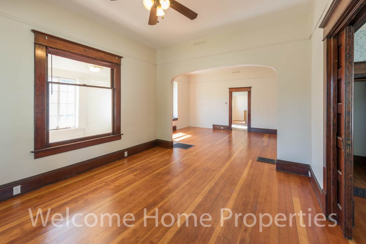 Classic 2 Bedroom Home with Tall Ceilings