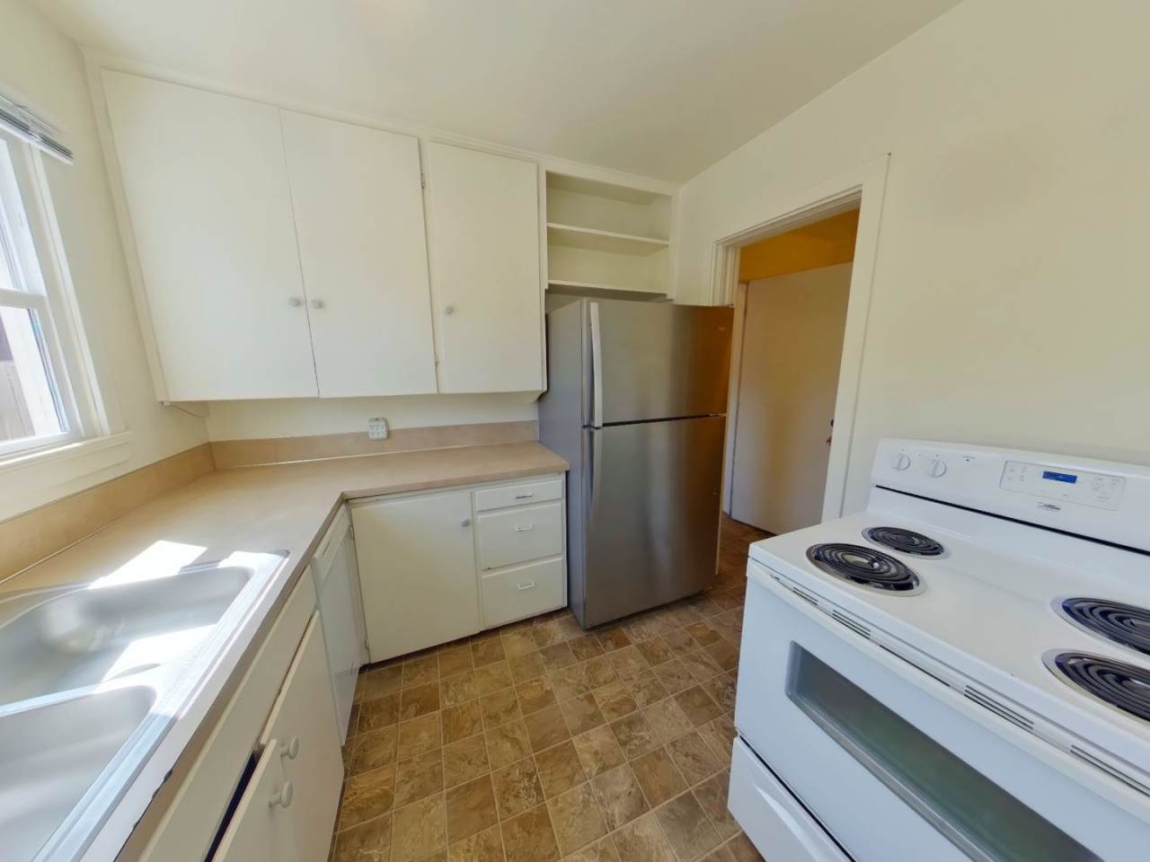 5 bedroom house near campus! 2 Months free rent!