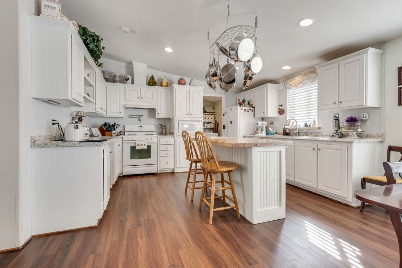 Charming Furnished Home in Age-Restricted Community – Just Bring Your Toothbrush!