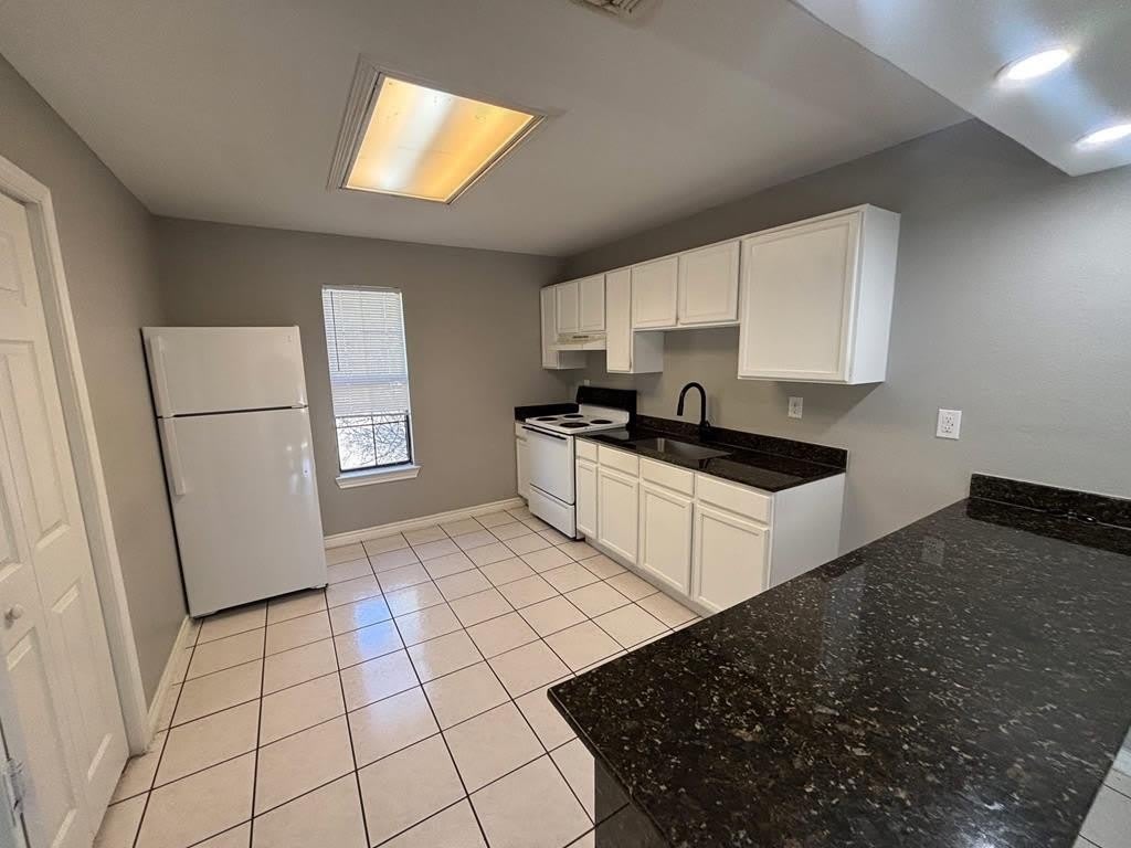 2267 N. VETERANS BLVD