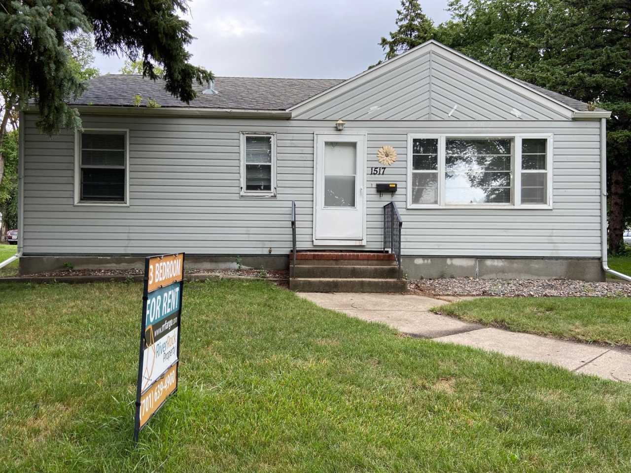 3 Bed 1 Bath w/ Central Air