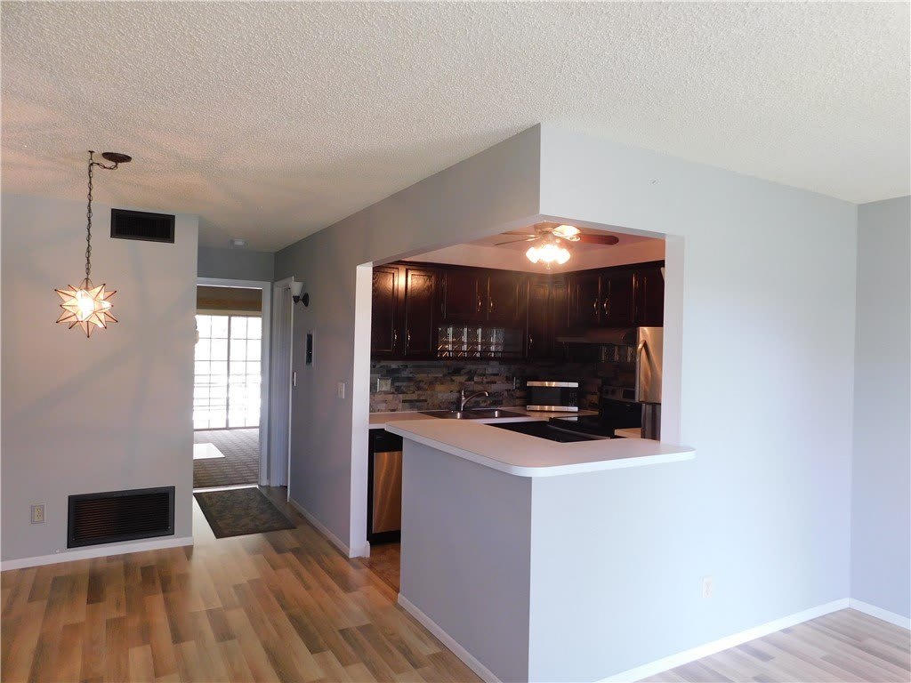 77 Royal Oak Drive unit: 204