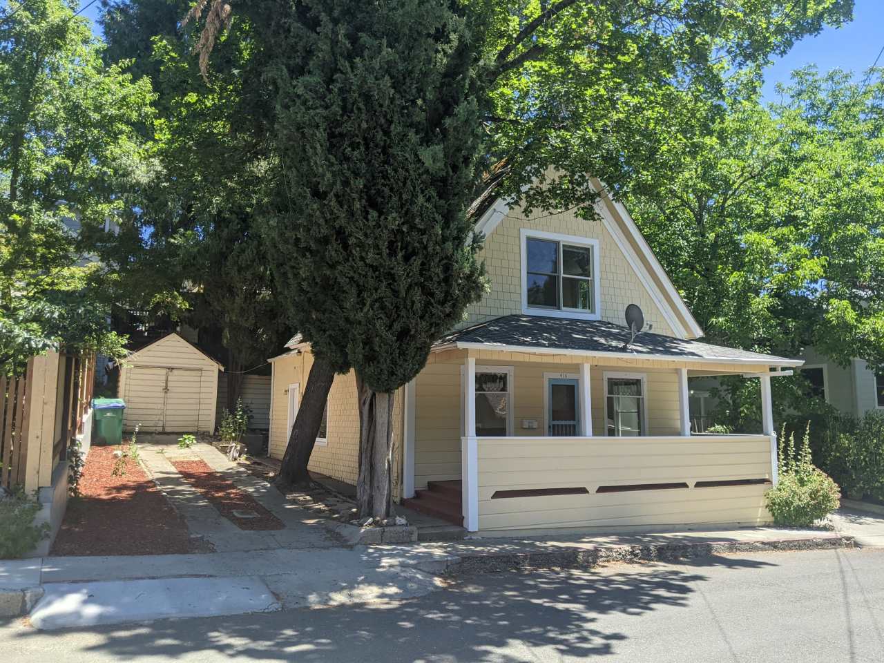 416 North Pine Street