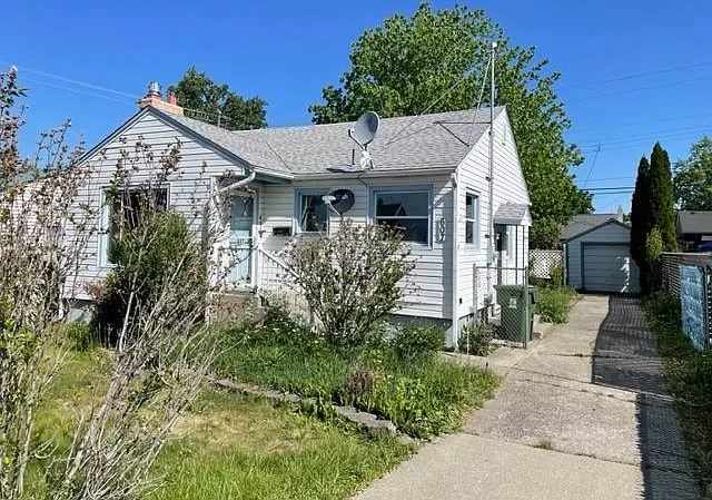 607 East Empire Avenue