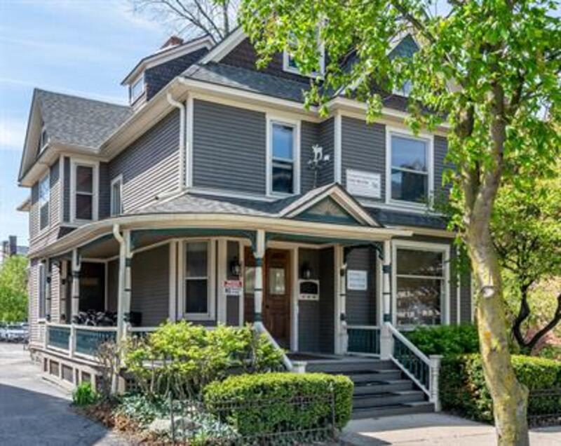 212 East William Street