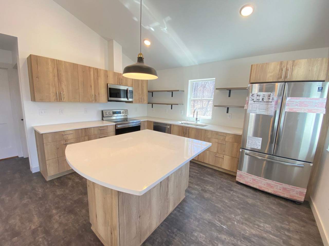 AVAILABLE July - 2 Bed/1 Bath Home in Perfect Location!