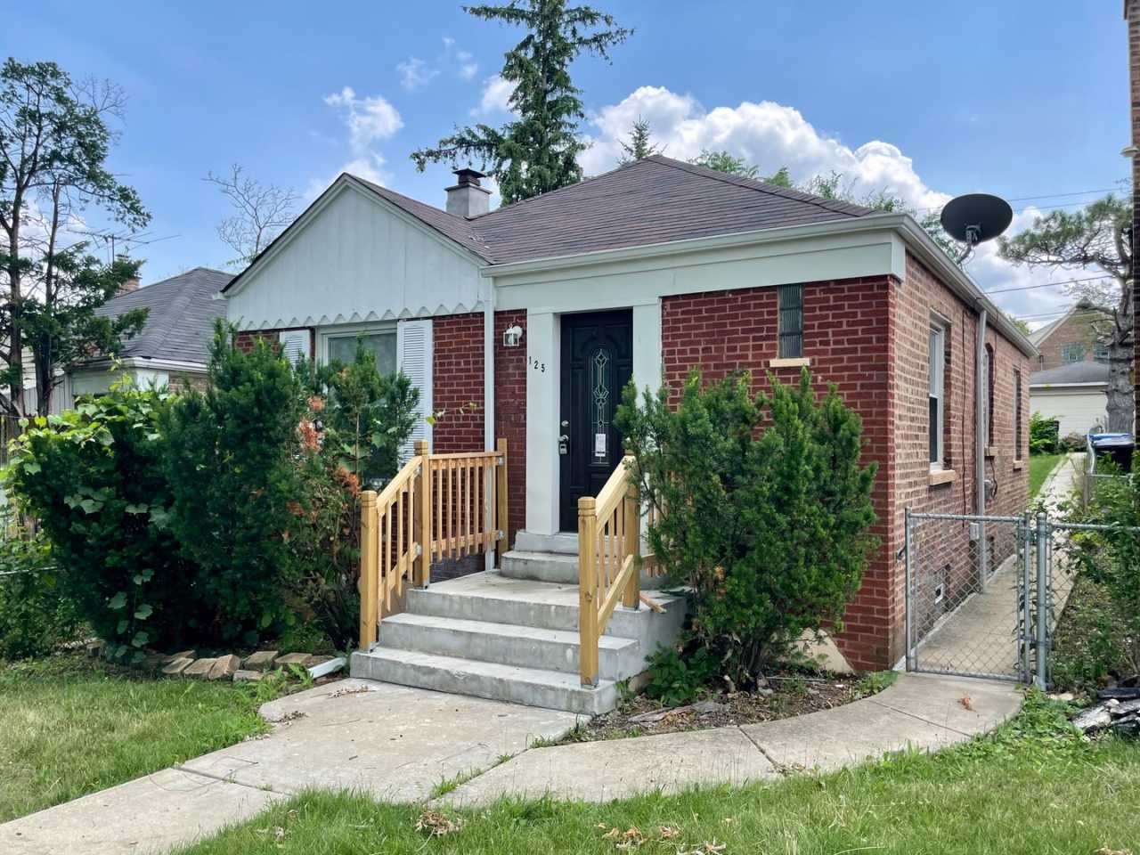 Newly Renovated 2-bed 2-bath - In Unit Laundry - West Pullman