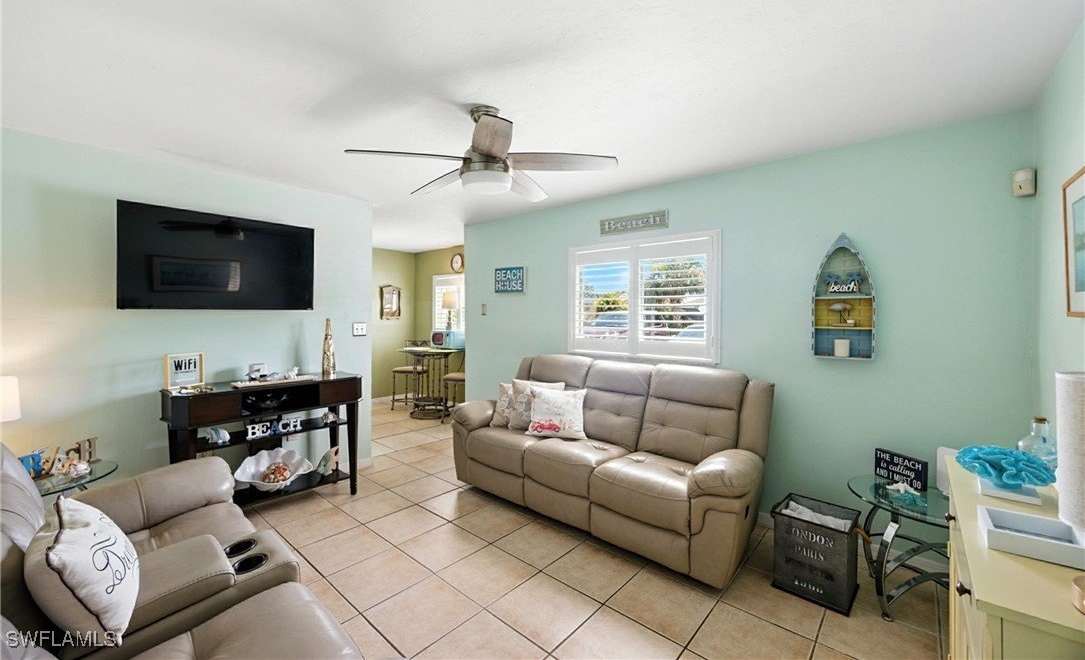 8127 Country Road unit: 106