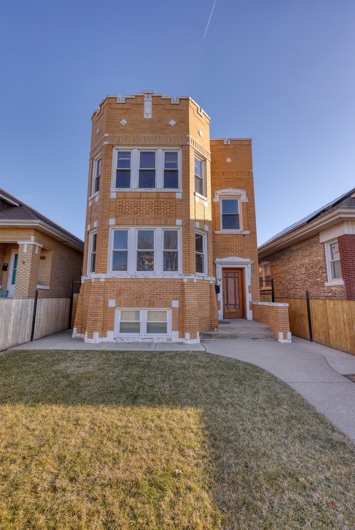 5223 W Henderson Street