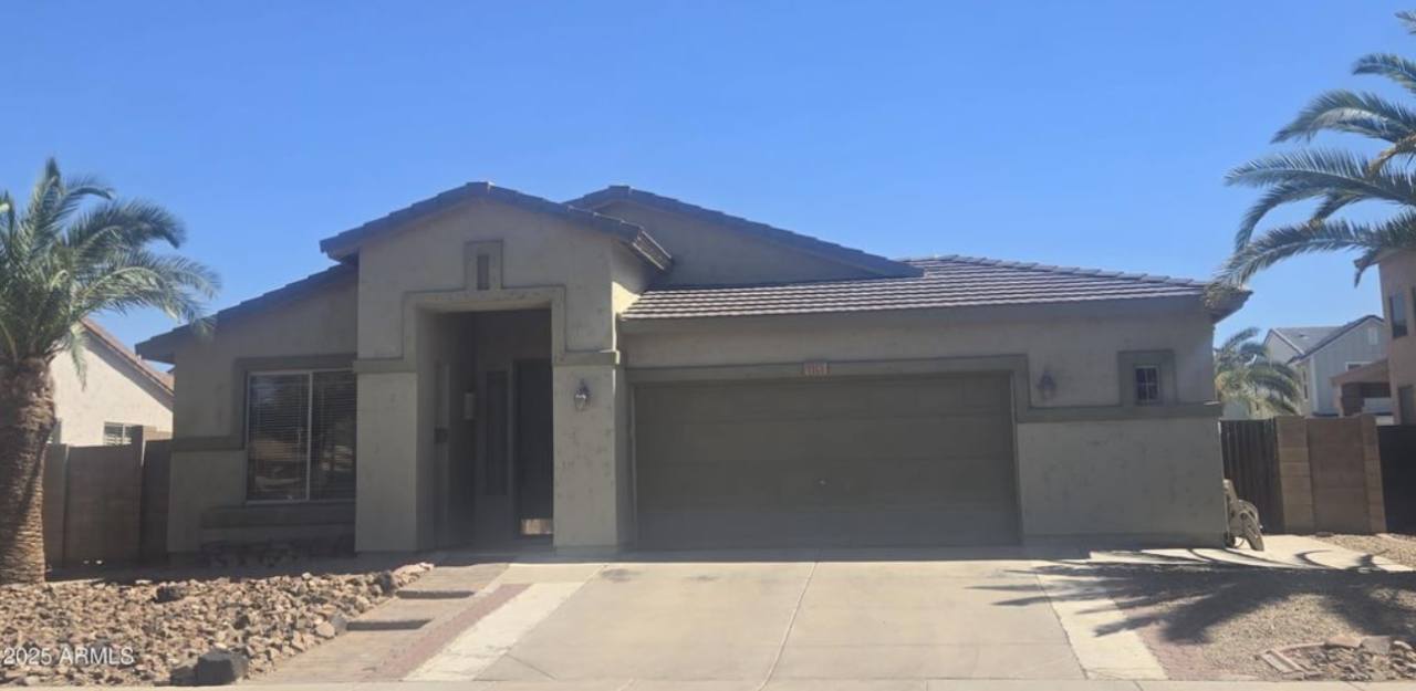 1353 West Roadrunner Drive