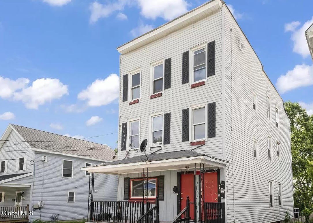 1701 Carrie Street unit: 3