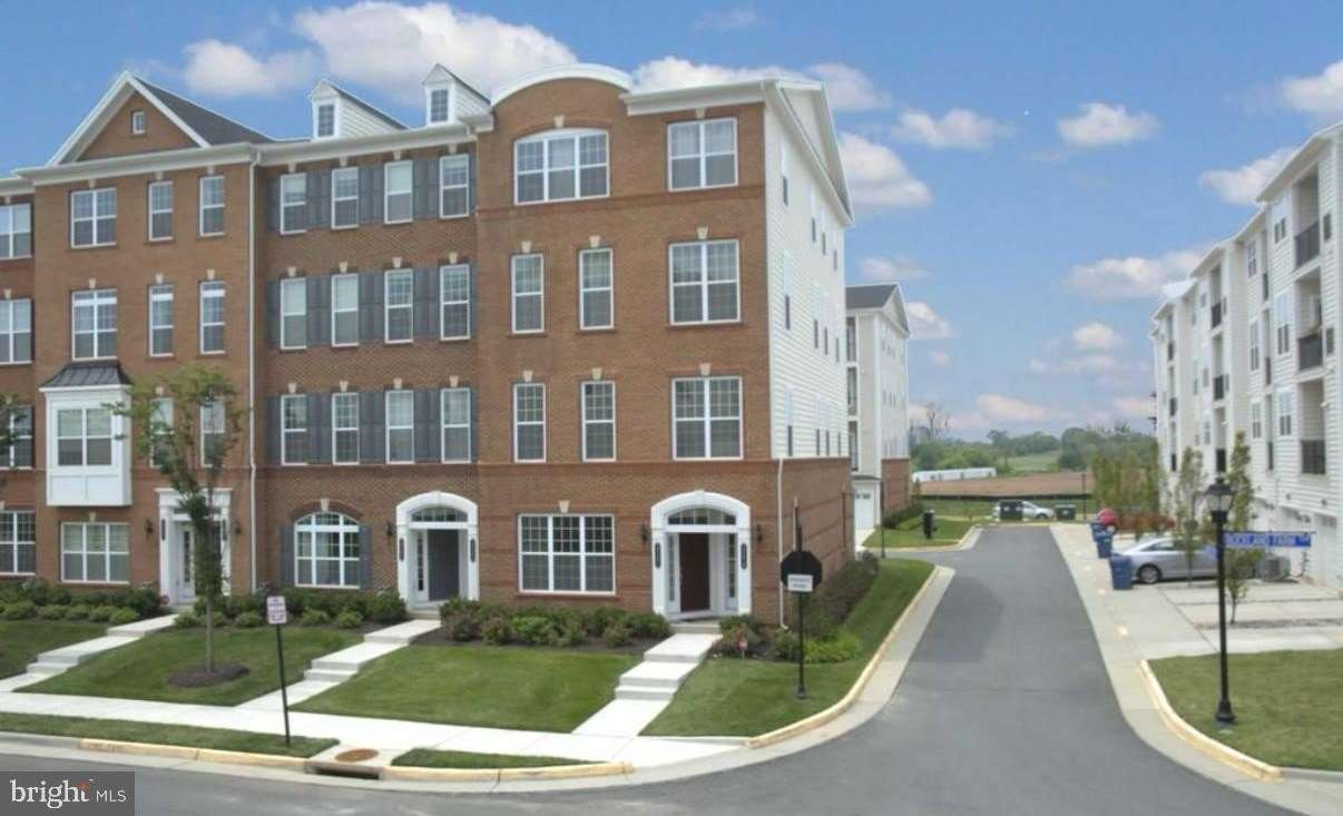 23479 BUCKLAND FARM Terrace