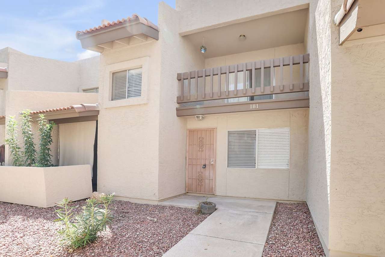 Beautiful Mesa Rental!