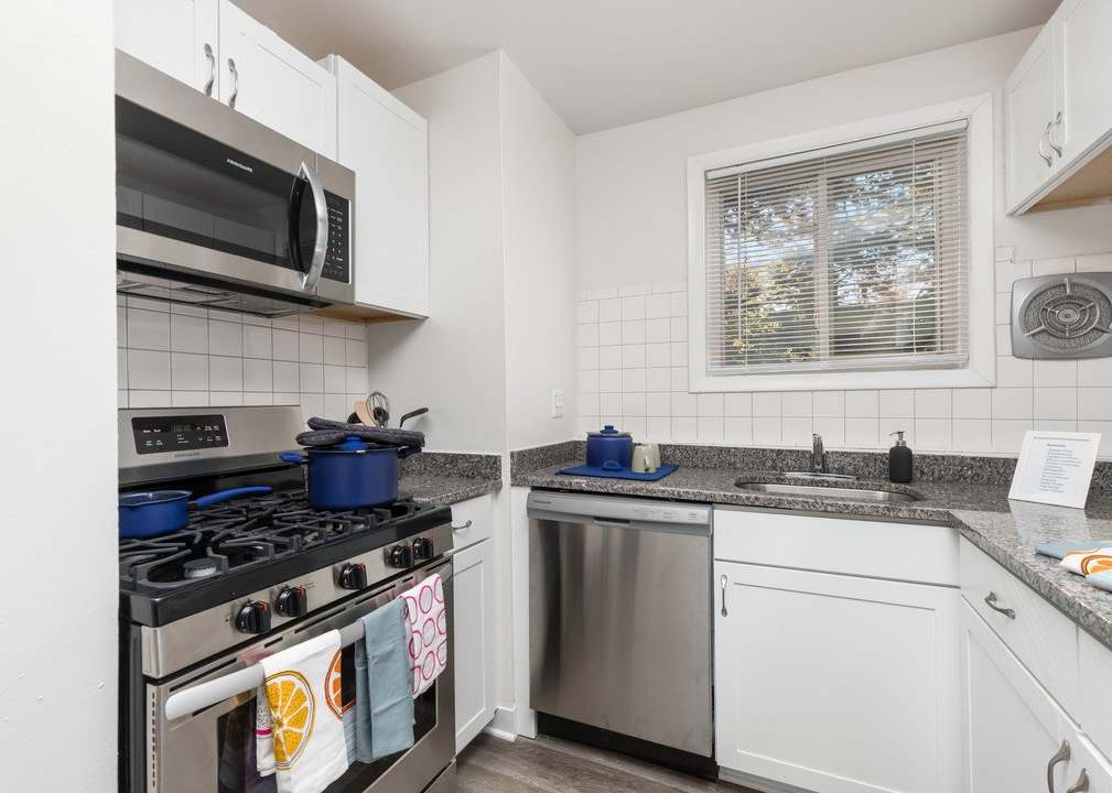 101 North Ripley Apartments