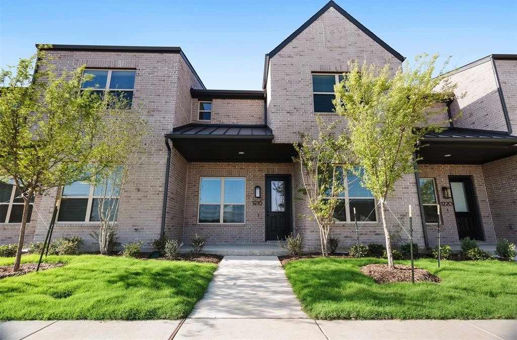 1216 Eureka Springs Street