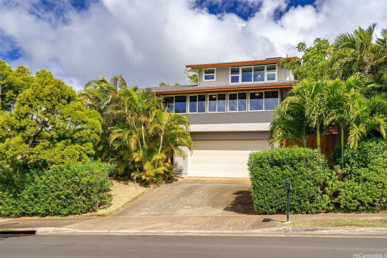2554 Halekoa Drive