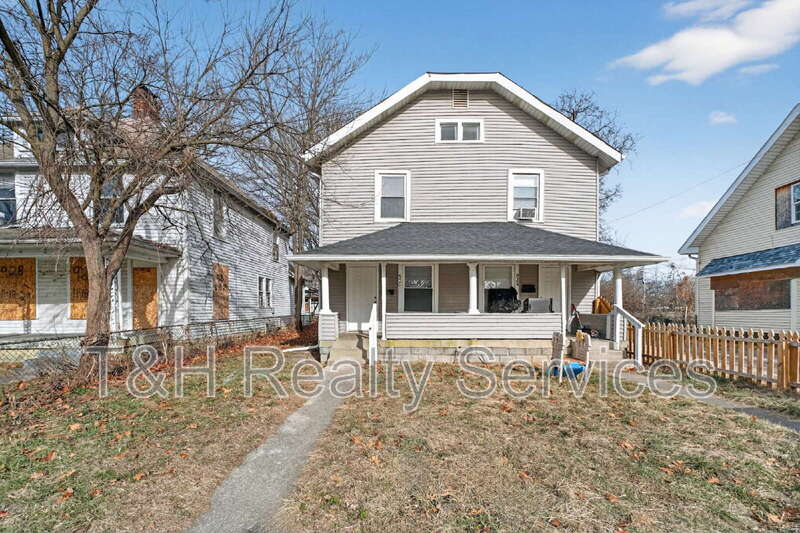 926 West 32nd Street