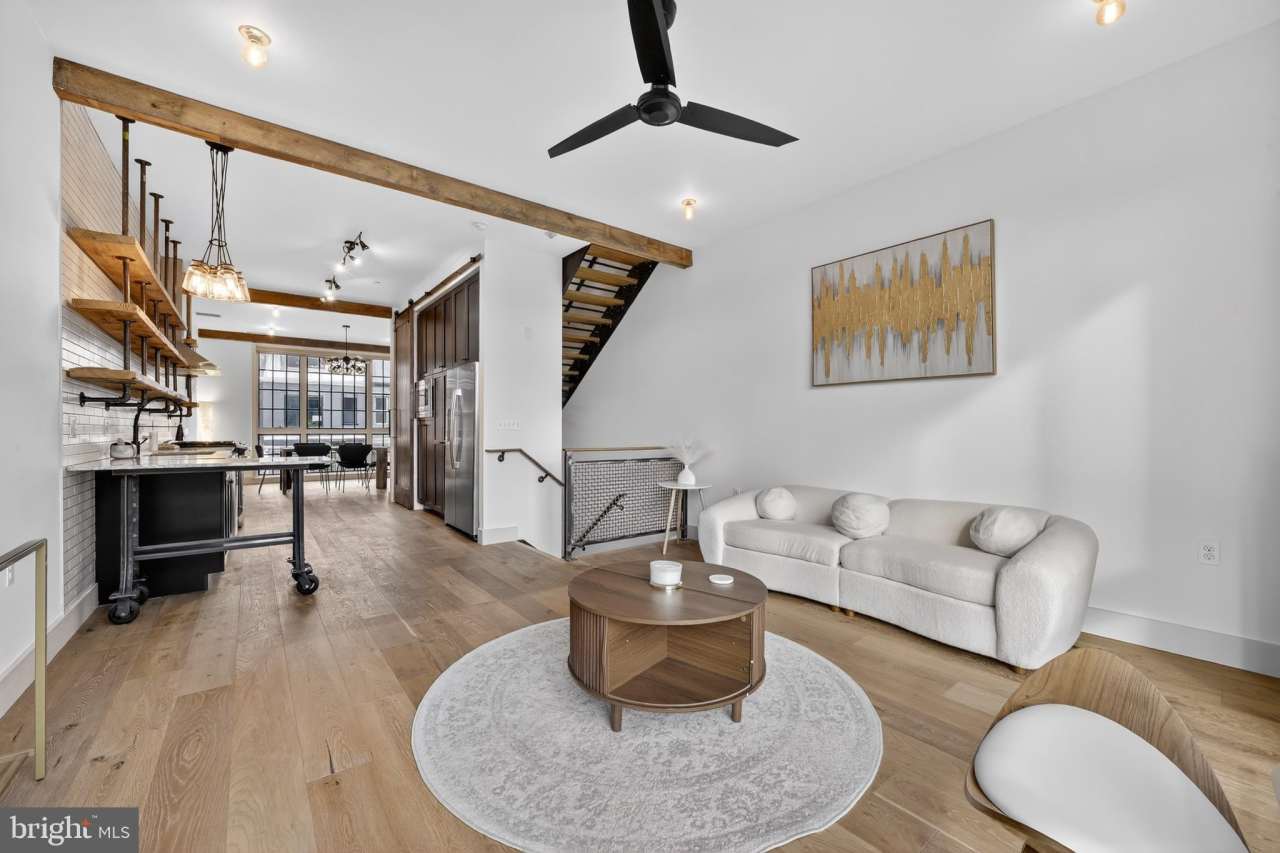 774 GIRARD Street NW unit: 2W