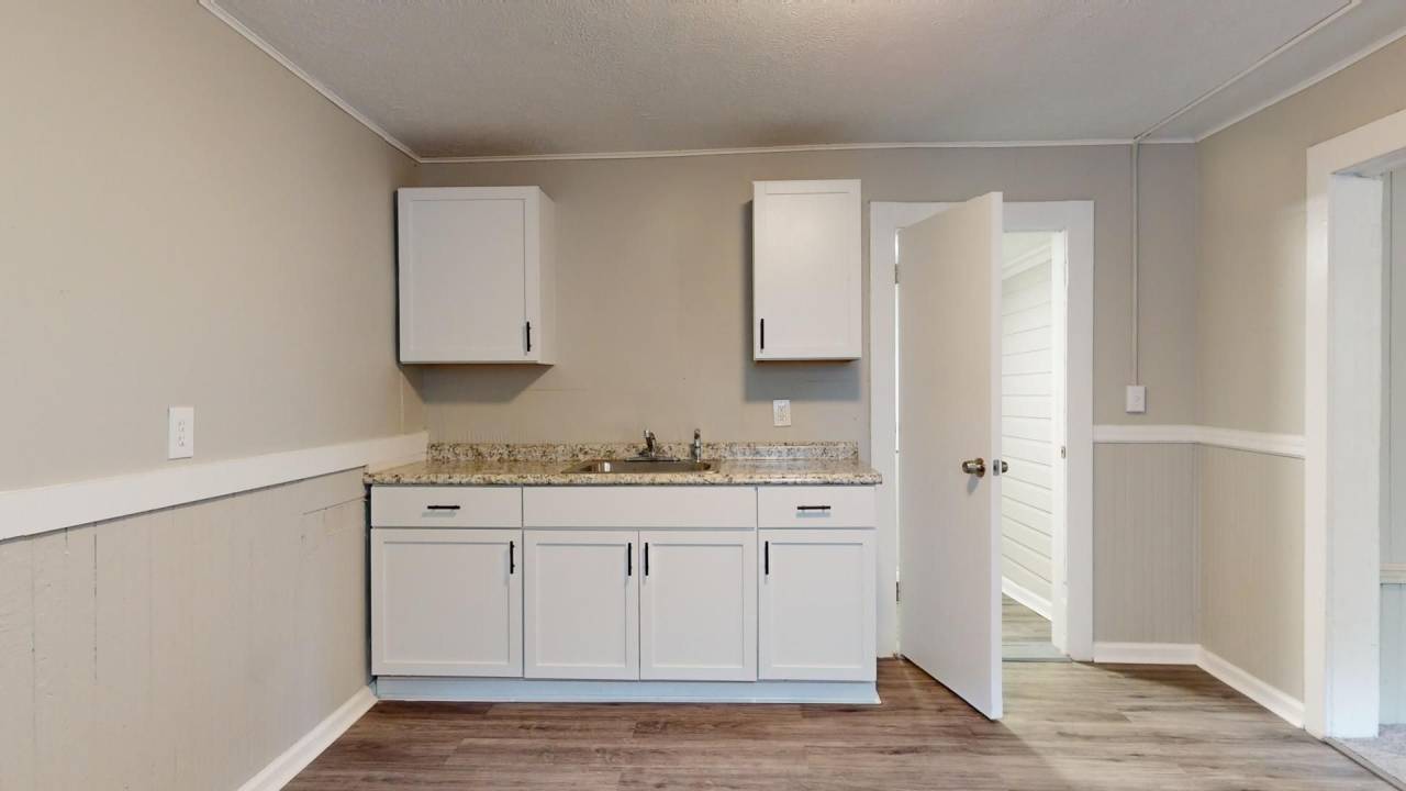 Cudell neighborhood - 2 bedroom/1 bathroom, Single Family Home