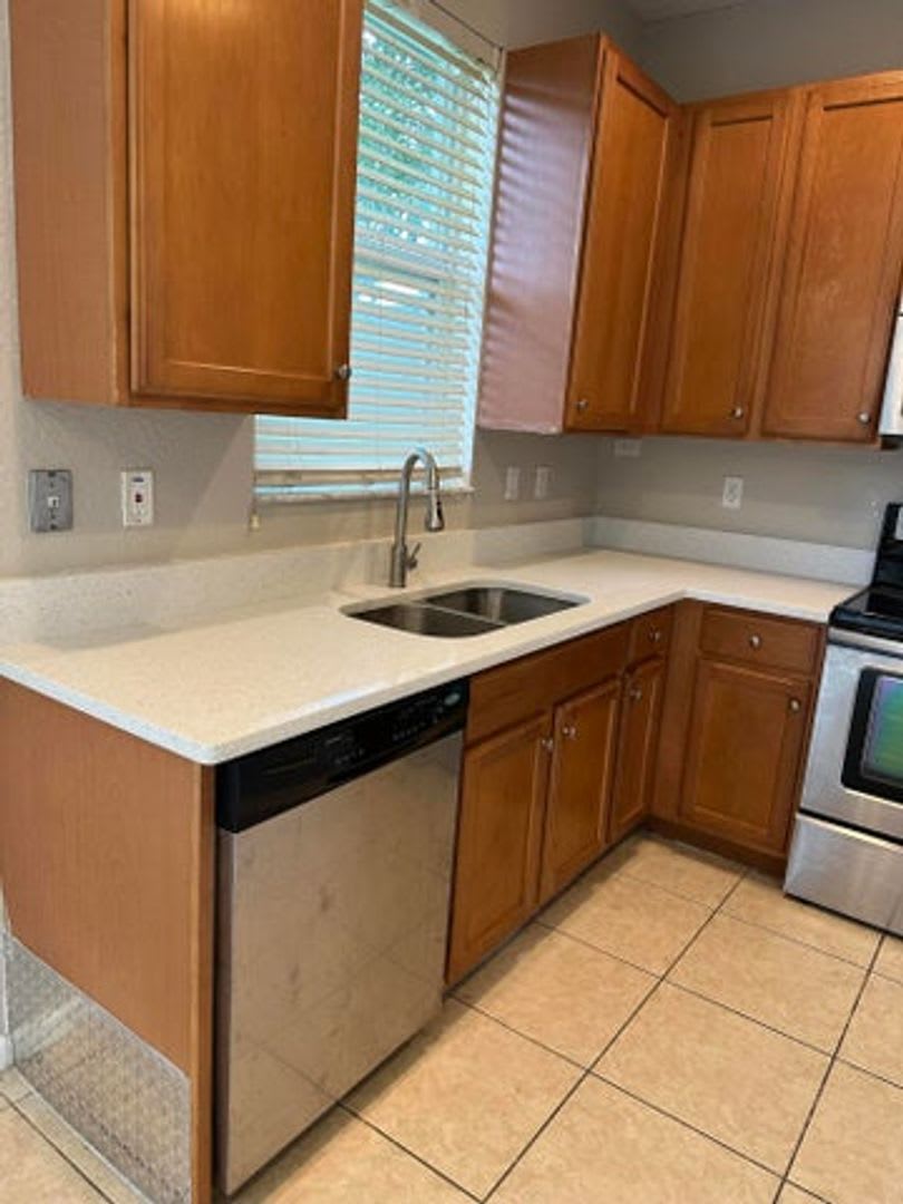 5012 Starblaze Drive, Greenacres, FL 33463