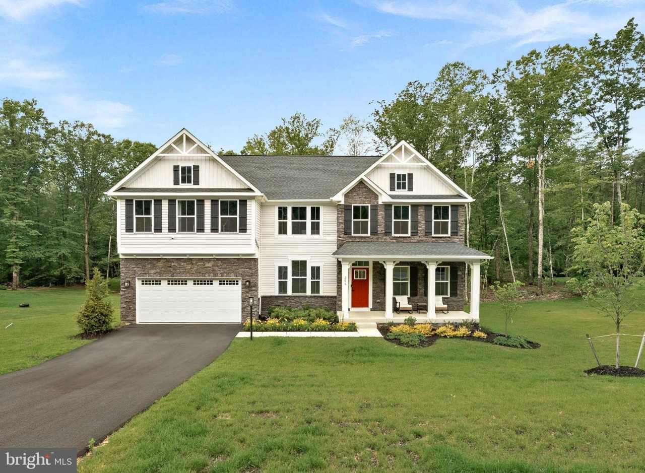 206 LAKE SIDE VIEW COURT