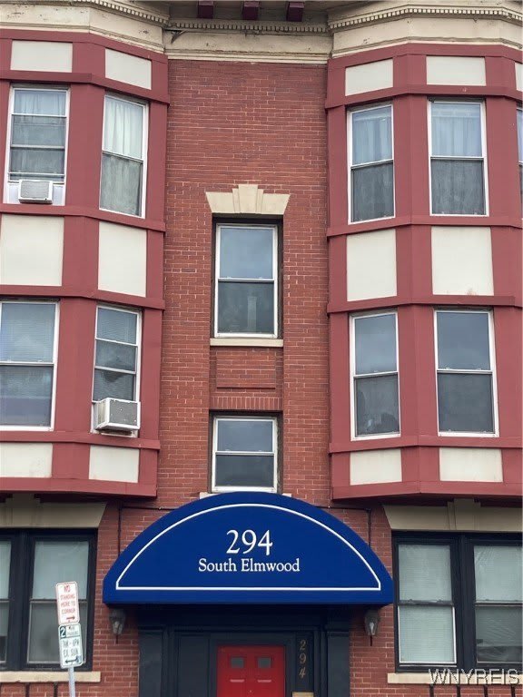 294 S Elmwood Avenue unit: 1