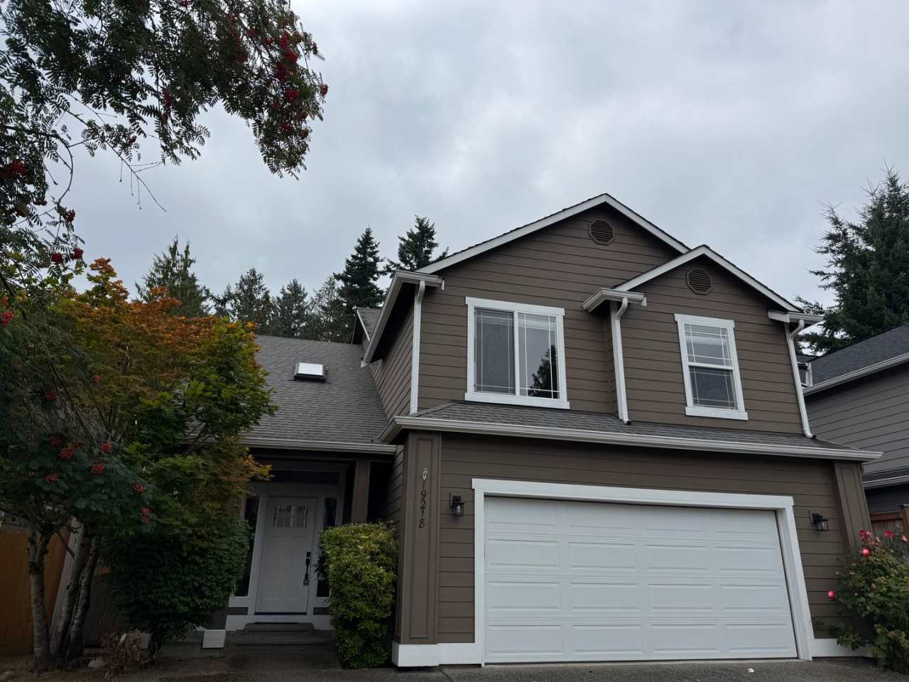 4 Bedroom 2.5 Bath. Cul-de-Sac Home $3350.00 mo. Bothell/Lynnwood