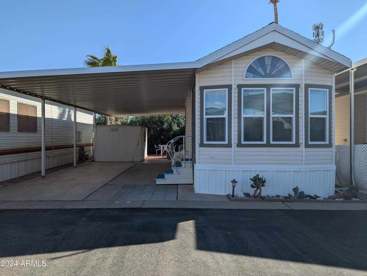 215 E PALO VERDE Lane