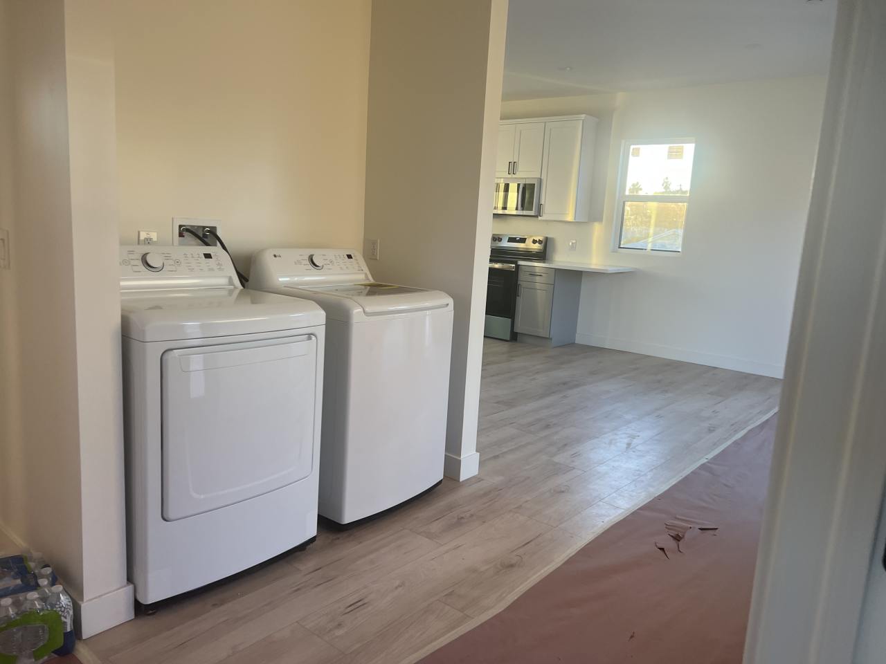 7538 Cozycroft Avenue