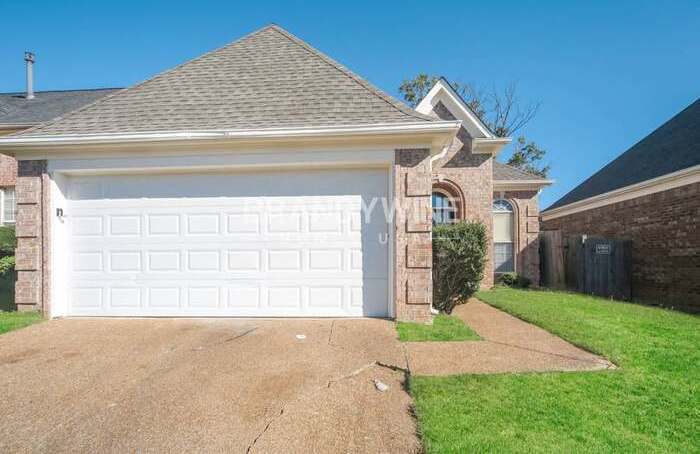 7856 Windy Willow Road