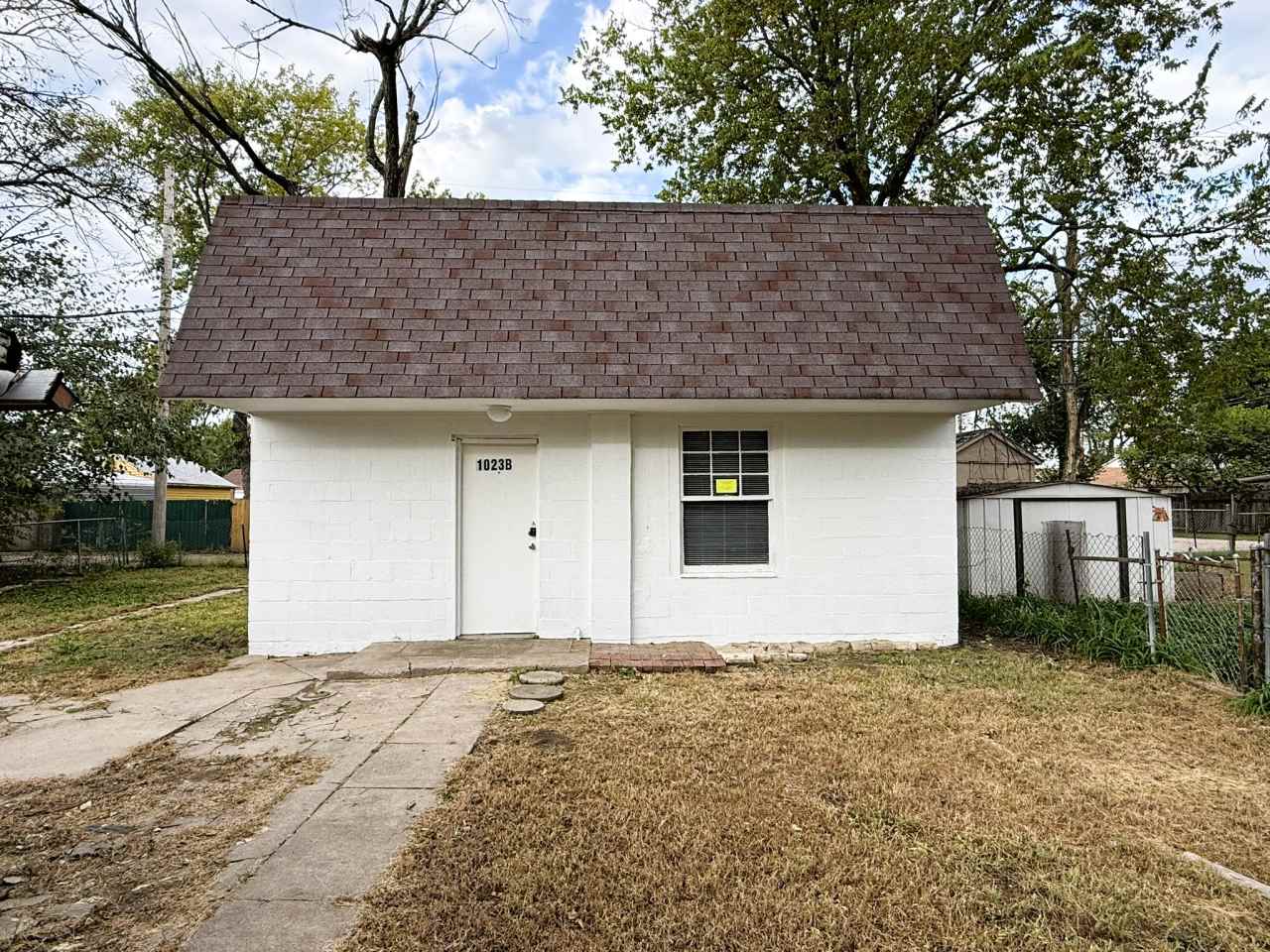 1023 S Millwood Ave # B