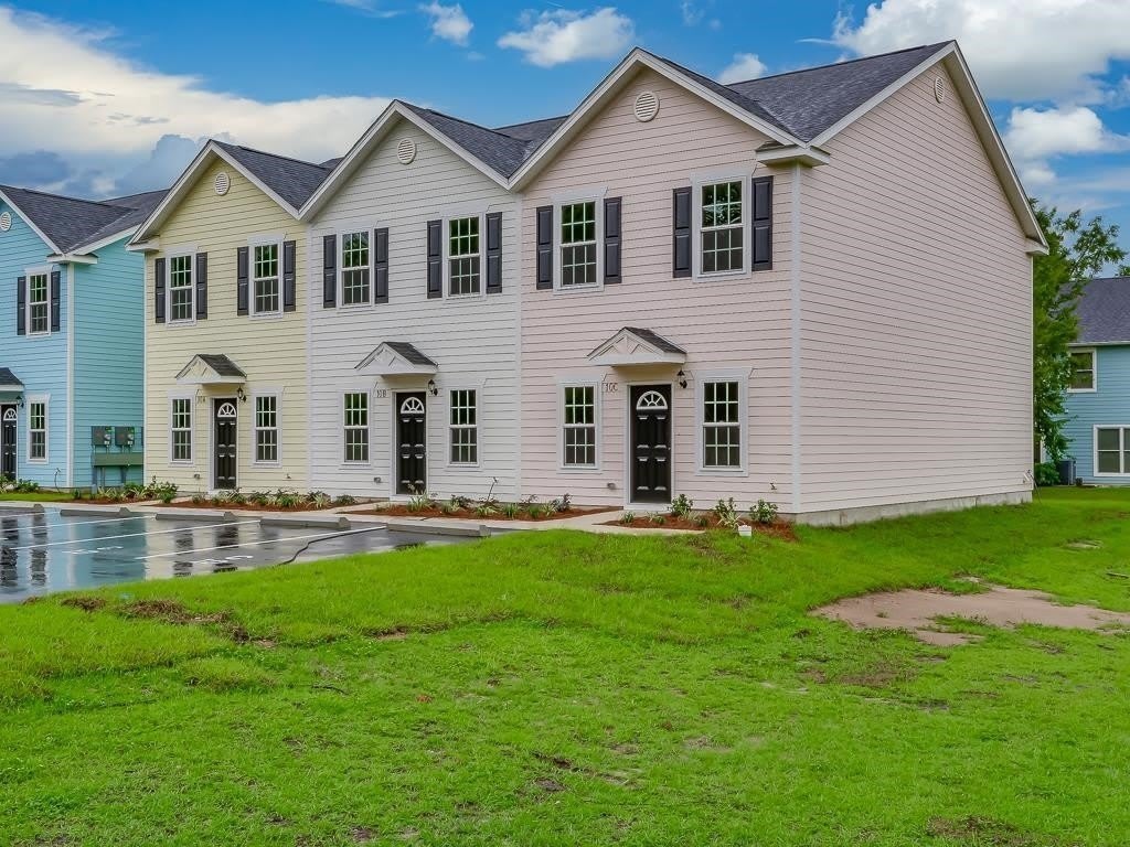 10 Old Courthouse Way unit: A