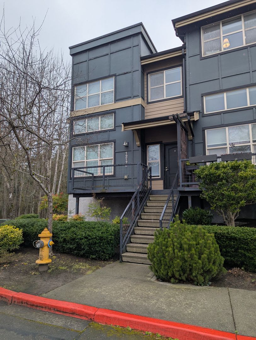 2bd/2.25ba Mukilteo Townhome