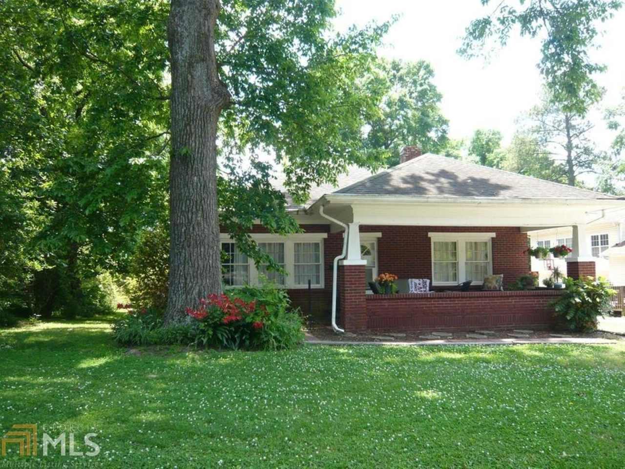 208 Peachtree Street