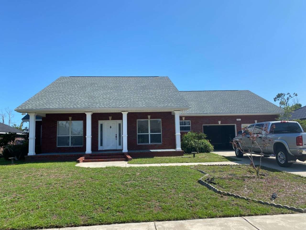 Spacious 3Bed/2Ba Brick Home in Established Neighborhood w/Easy Access to Everything! *SPECIAL: 1/2 OFF 1st Month's Rent!!* + *Military Incentive!!*