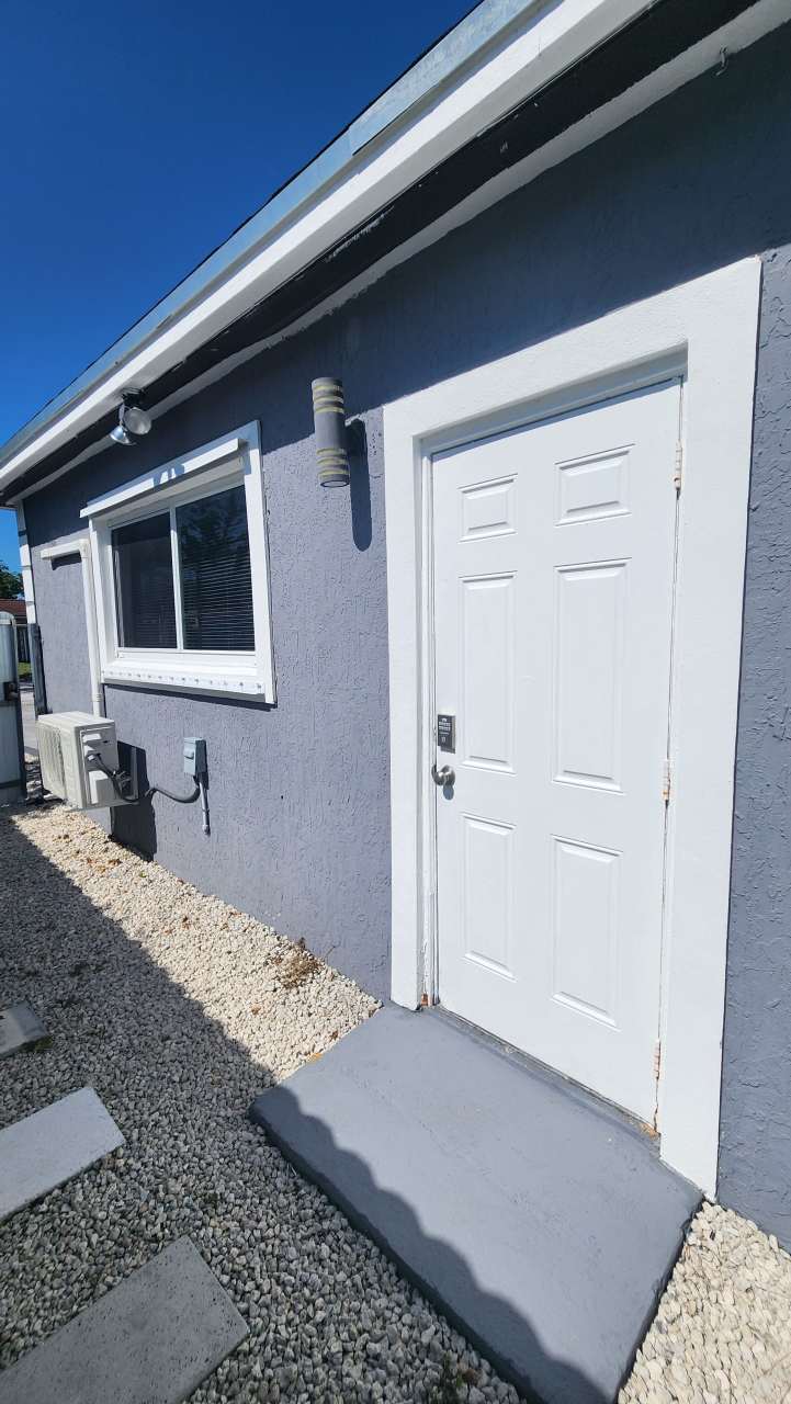 870 Northwest 84th Terrace