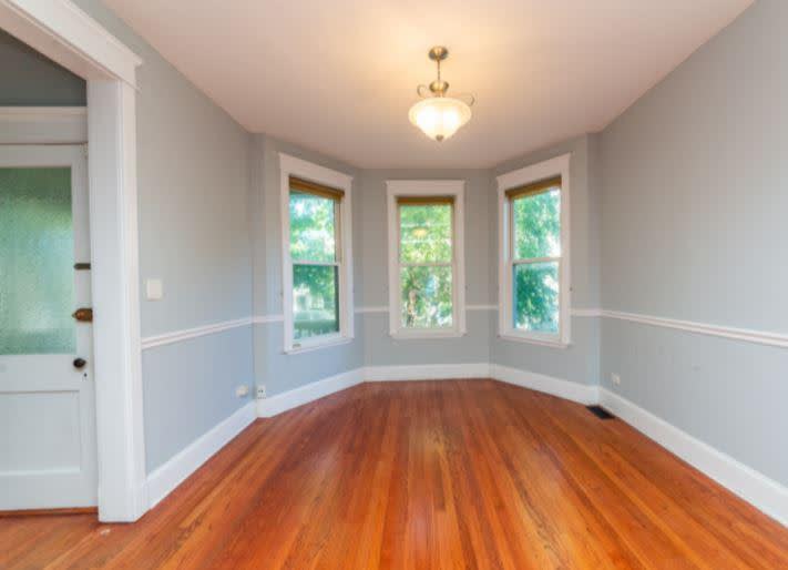 1505 W Wellington Avenue