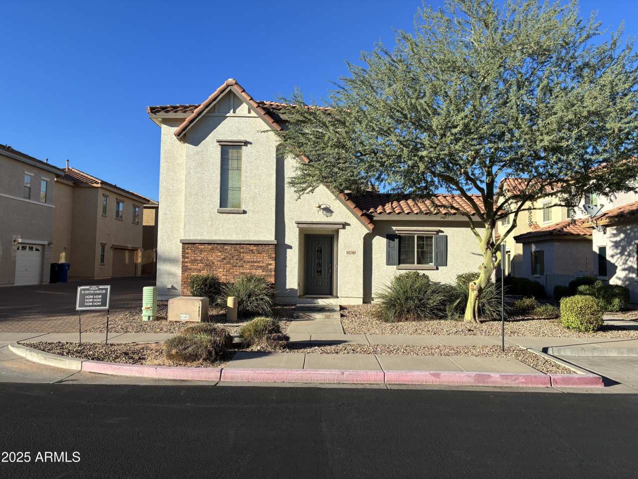 14240 W COUNTRY GABLES Drive